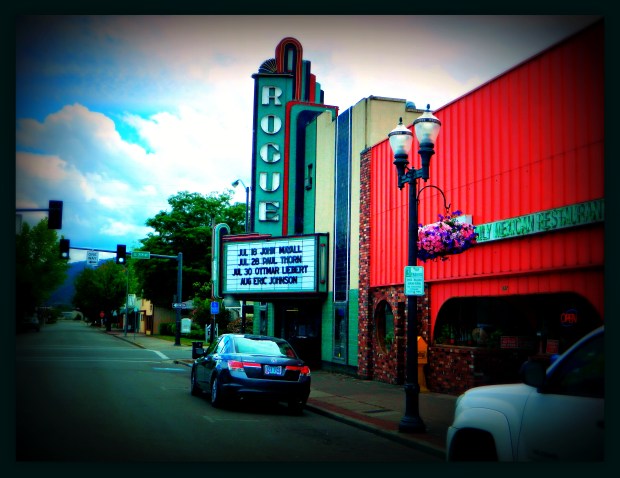 Rogue Theatre Grants Pass Oregon