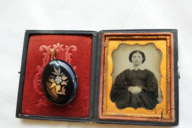 1909Ventilo.Mourning.Jewelry