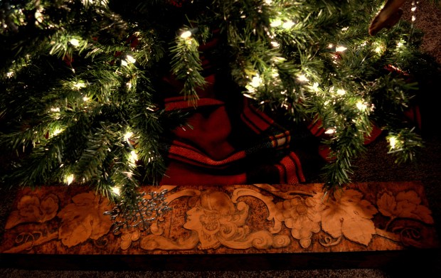 Vintage Flemish Art (Pyrography) Glove Box